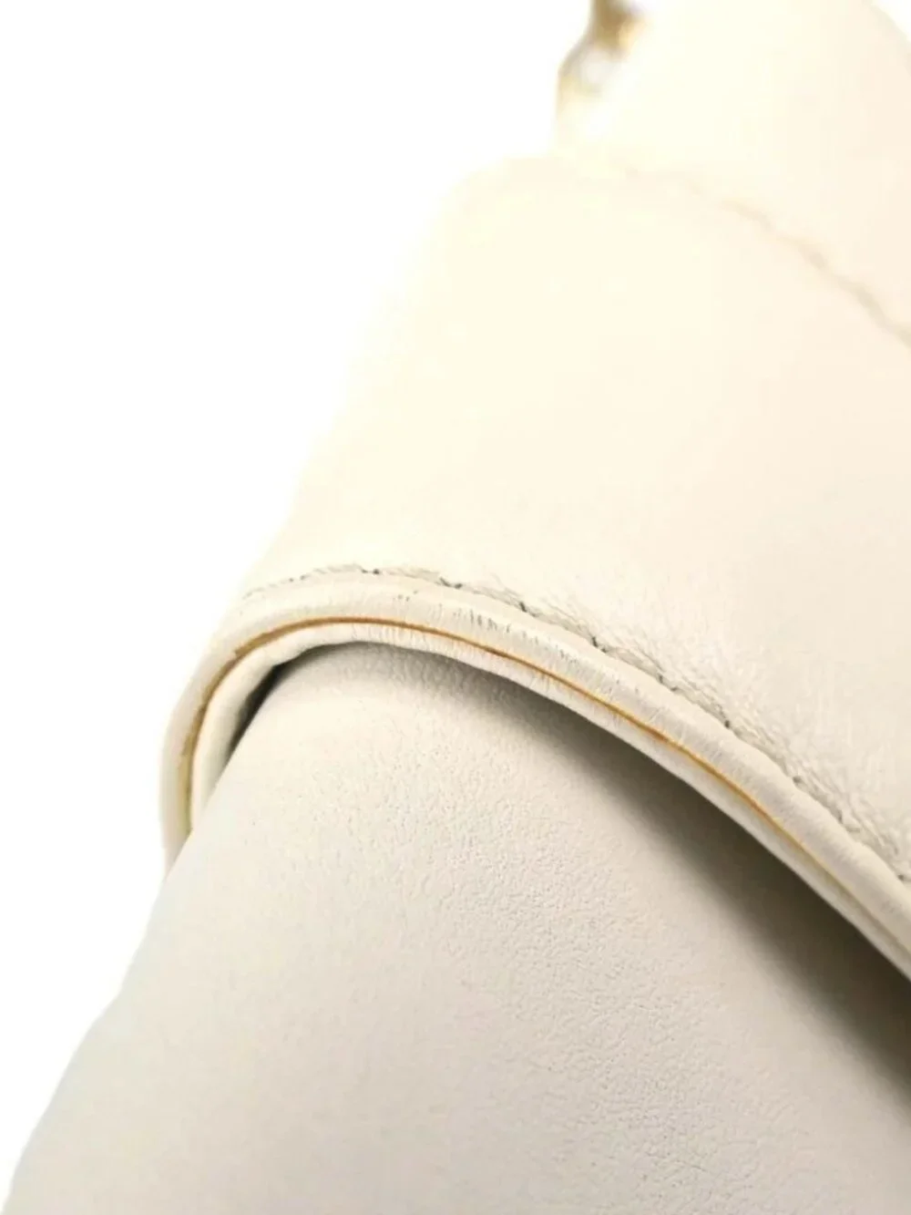 Chanel White Leather Matelasse Bucket Chain Shoulder Bag